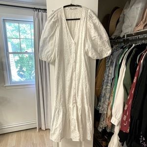 EUC ZARA EMBROIDERED DRESS